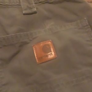 Men’s size 34 carhartt cargo work shorts.